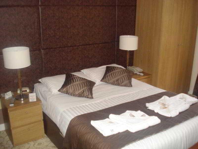 Windsor Hotel แนร์น ภายนอก รูปภาพ